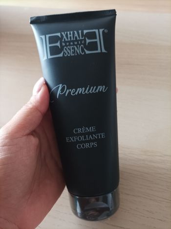 Crème exfoliante corps