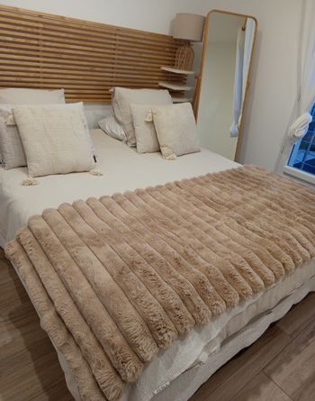 Plaid doux effet côtelé velours XXL beige marronné 150 x 200 cm neuf