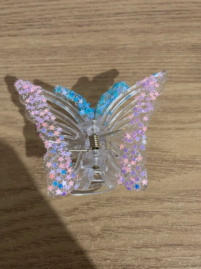 Pince à cheveux papillon 🦋 - photo numéro 3