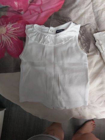 Tshirt taille 3mois 56/62cm kiabi
