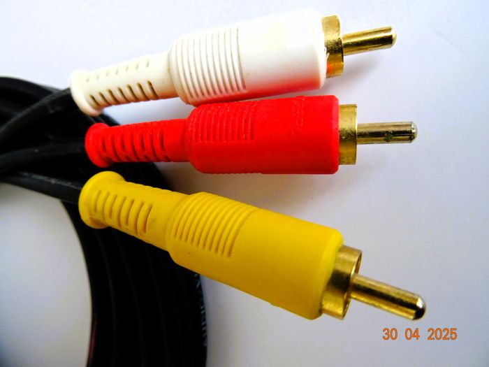 cable vidéo  audio 3 RCA  male - photo numéro 4