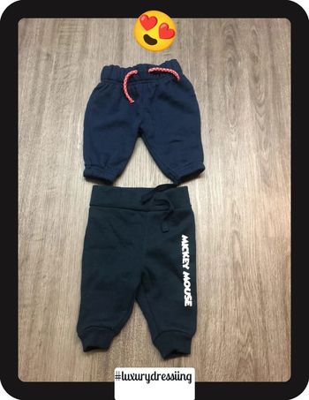 Lot de 2 bas survêtement épais taille 3 mois en très bonne état 🧸