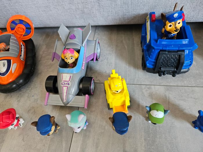 Lot entier pat patrouille figurines et voitures - photo numéro 4