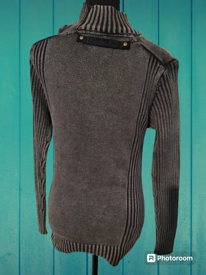 Pull homme - photo numéro 3