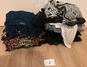 Lot de vêtements