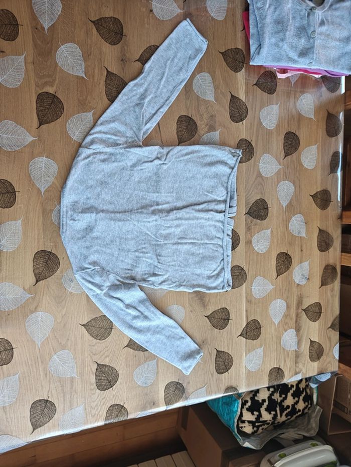 Gilet gris 8 ans - photo numéro 5