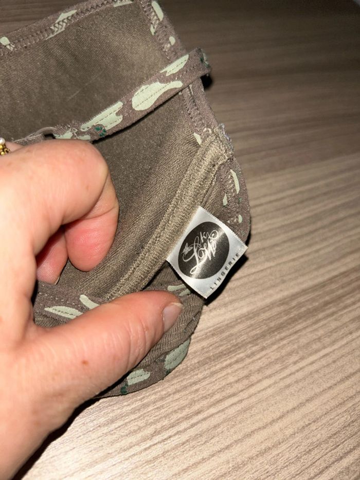 Soutien gorge militaire - photo numéro 3