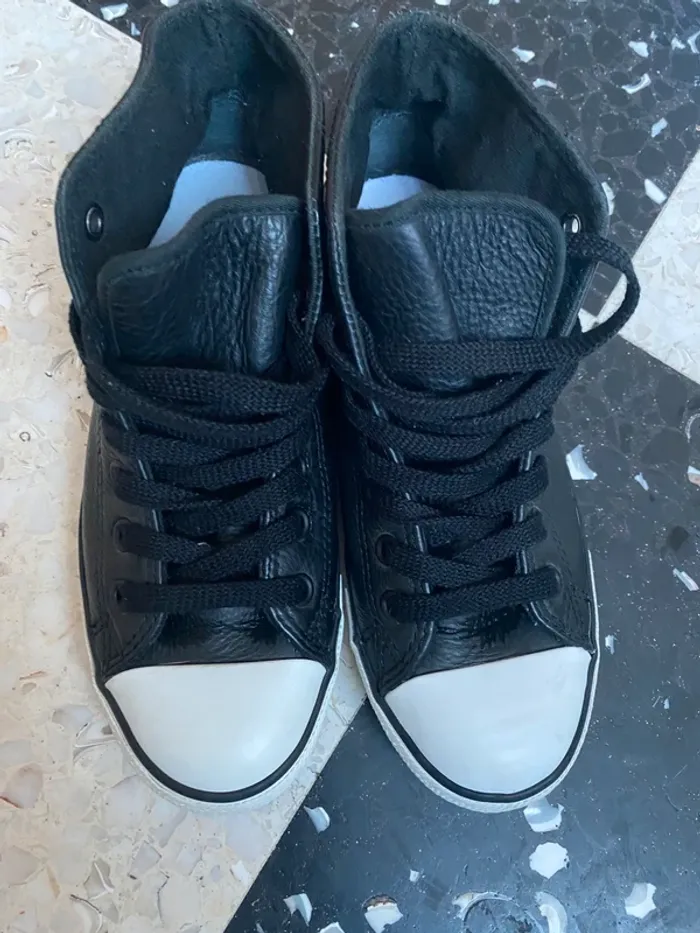 Converse All Star montantes – Cuir noir – Taille 36 EU