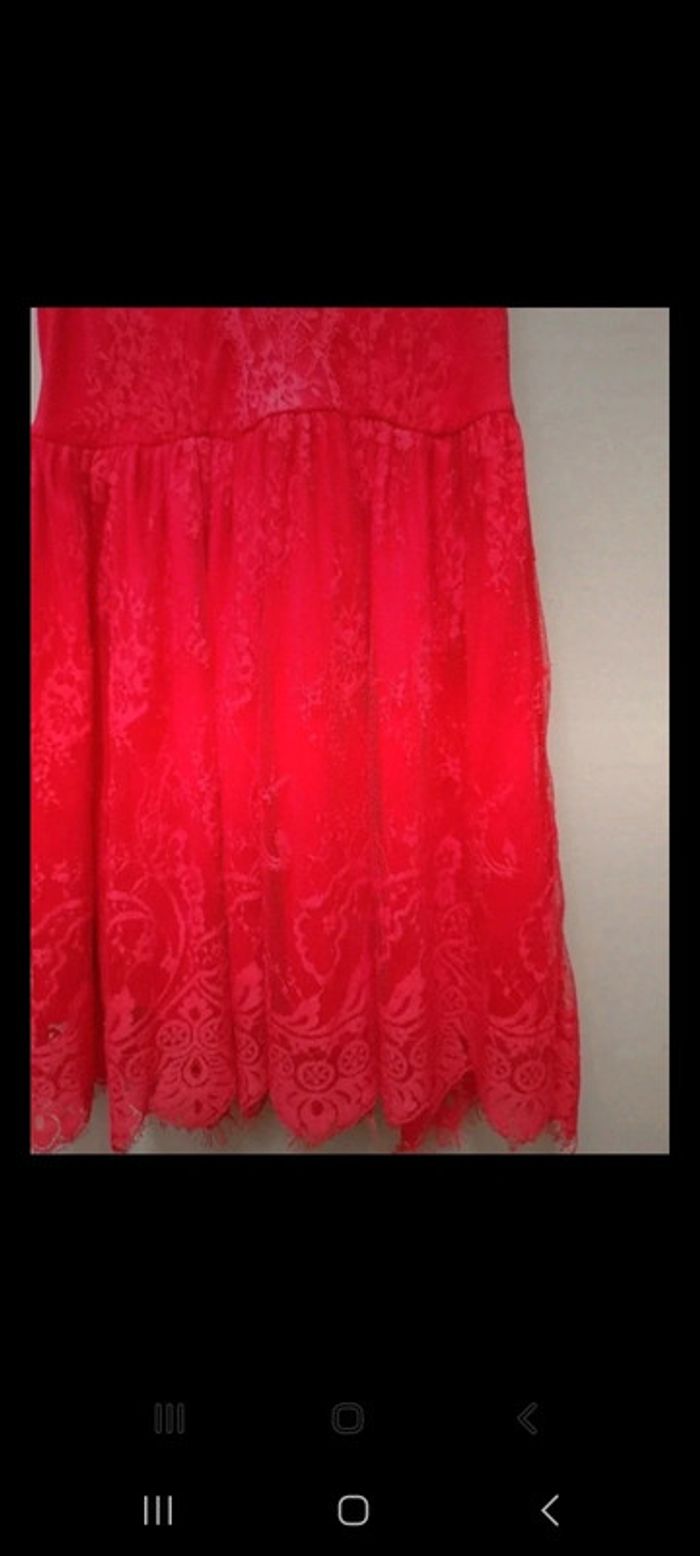 Robe chic en dentelle - photo numéro 4