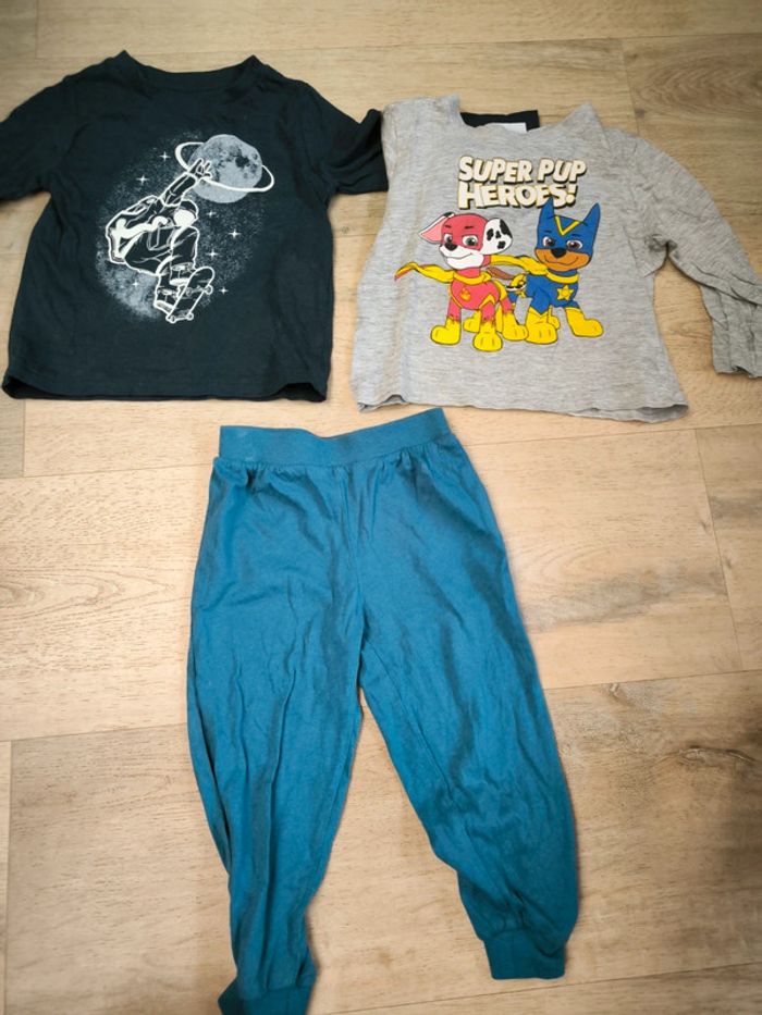 Ensemble pyjamas 2ans