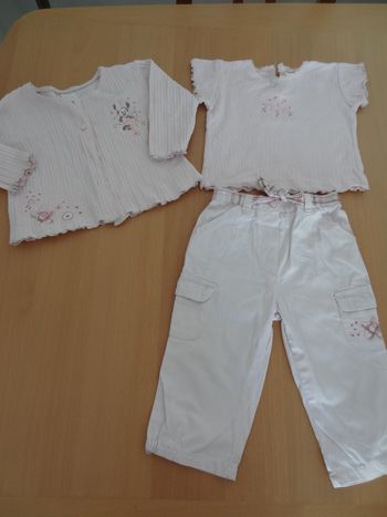 Ensemble Disney store T 12mois