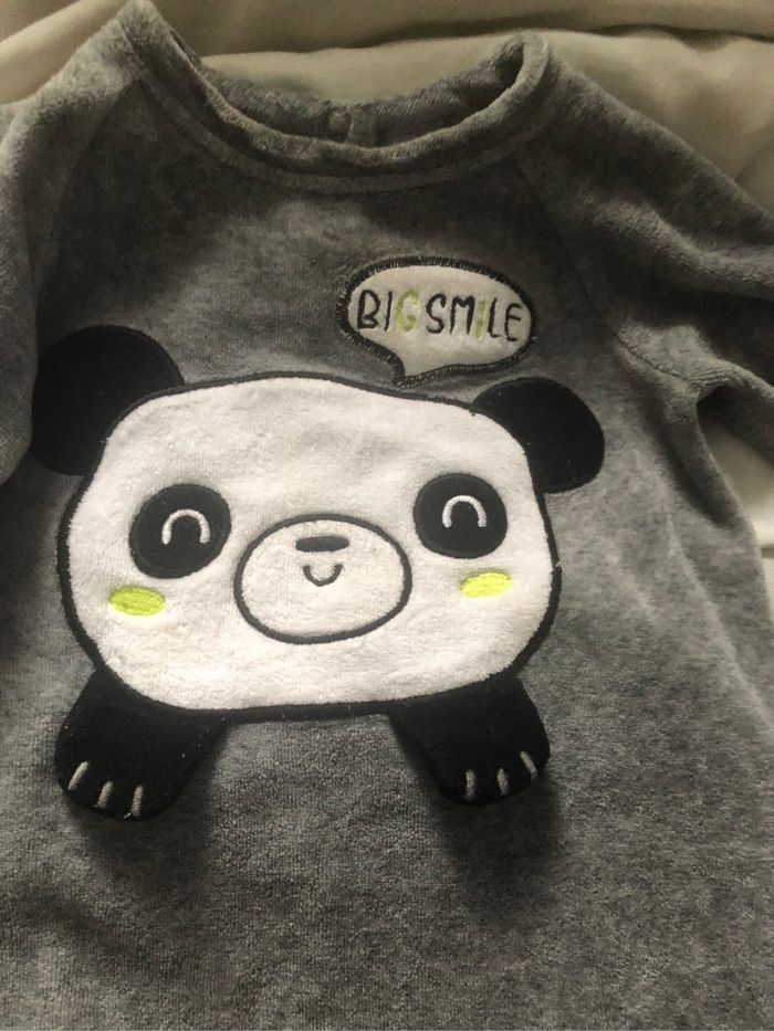 Jolie pyjama taille 9 mois confortable - photo numéro 4