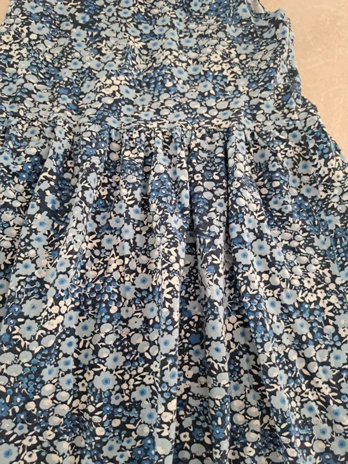 Robe bleu/blanche sans manches 6/8 ans 👧 H&M en TBE - photo numéro 2