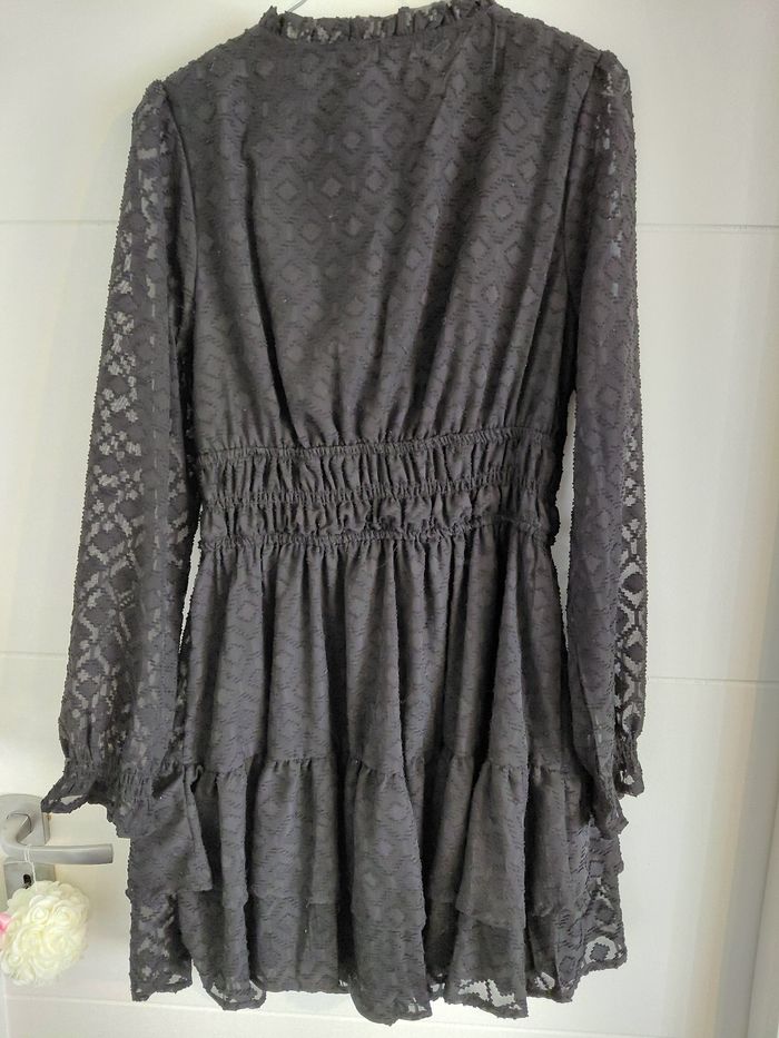Robe noir - photo numéro 3