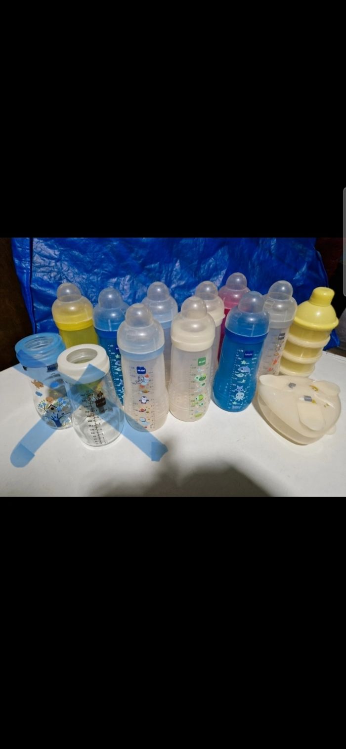 Gros lot de biberons Mam 330ml