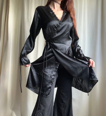Blouse longue satinée cache coeur type lingerie kimono Goth Vampire vintage - Taille S/M/L