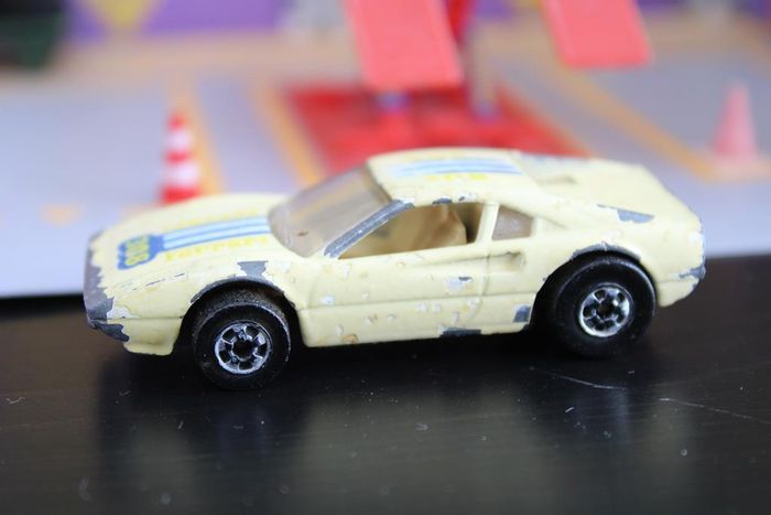 Hot wheels Ferrai 308 GTB - photo numéro 2