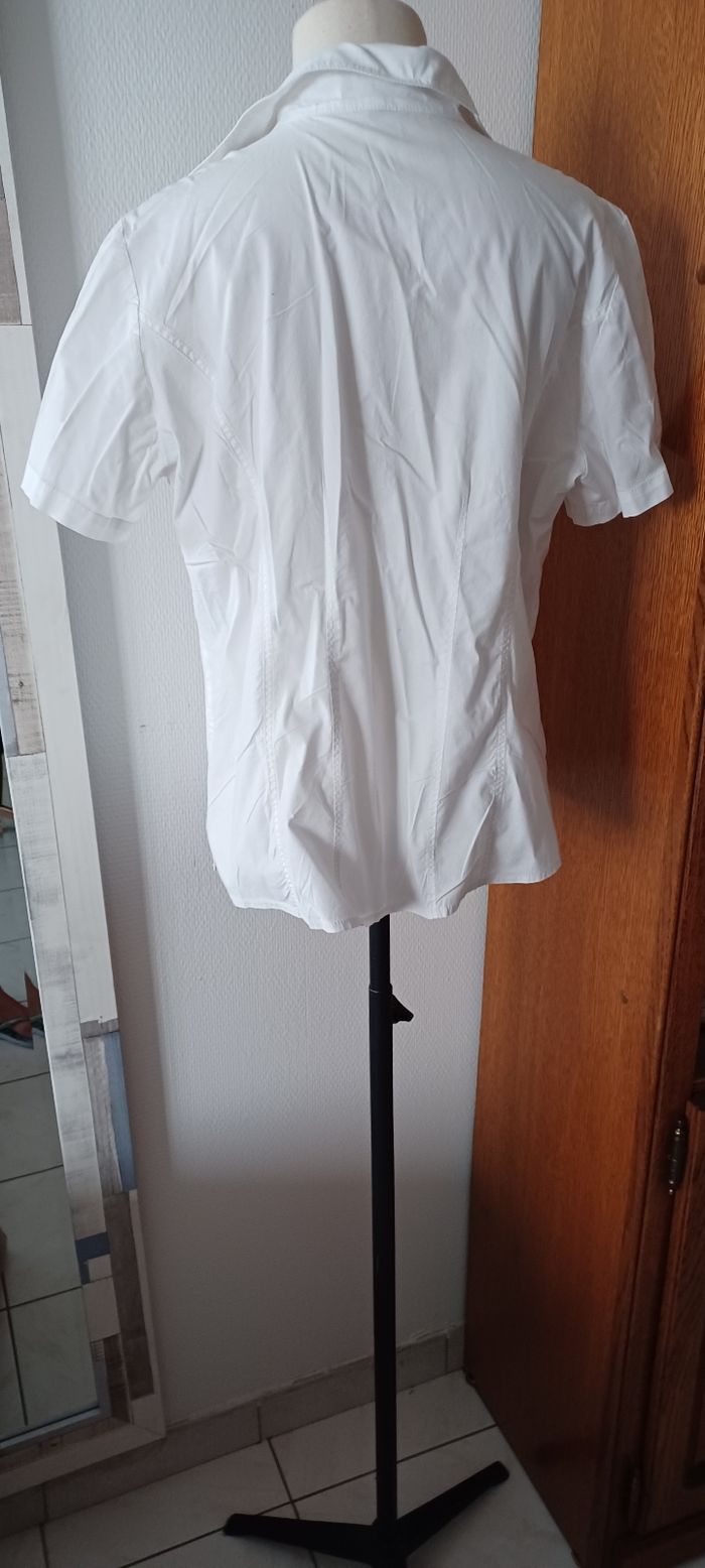 Très belle chemise manches courtes femme T 46 - photo numéro 4