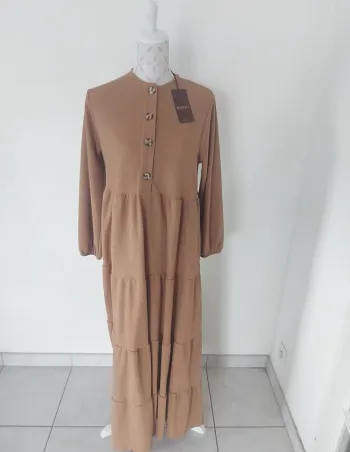 Robe femme nude neuve étiquette