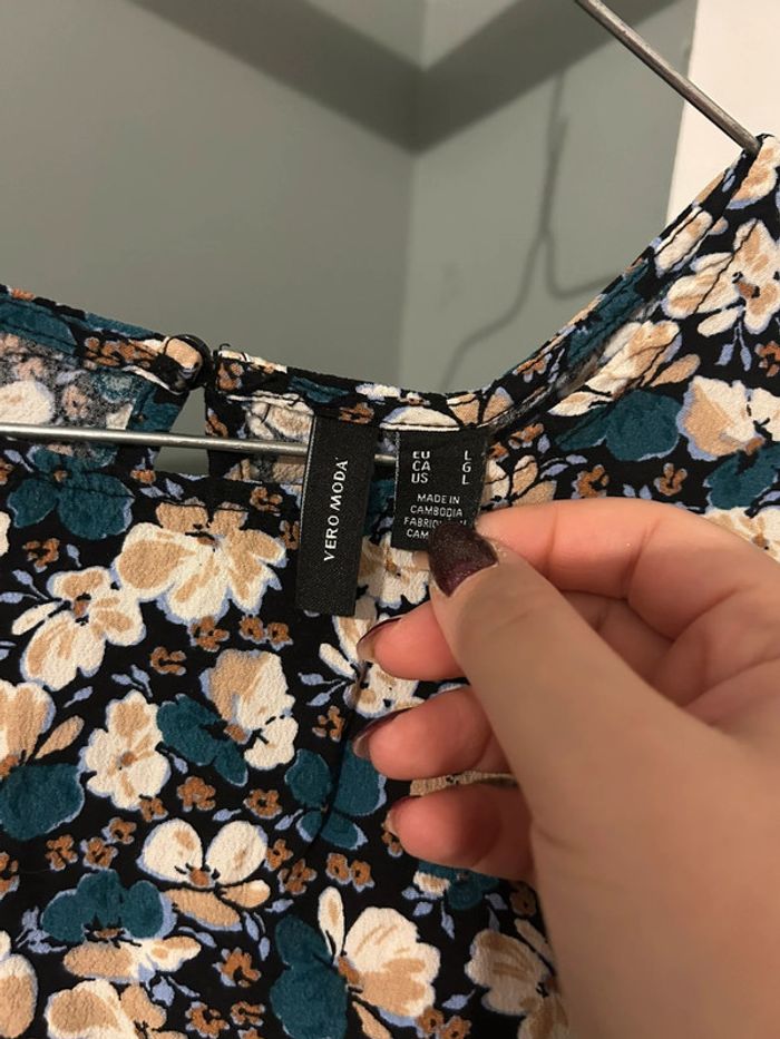 T-shirt taille L - photo numéro 2