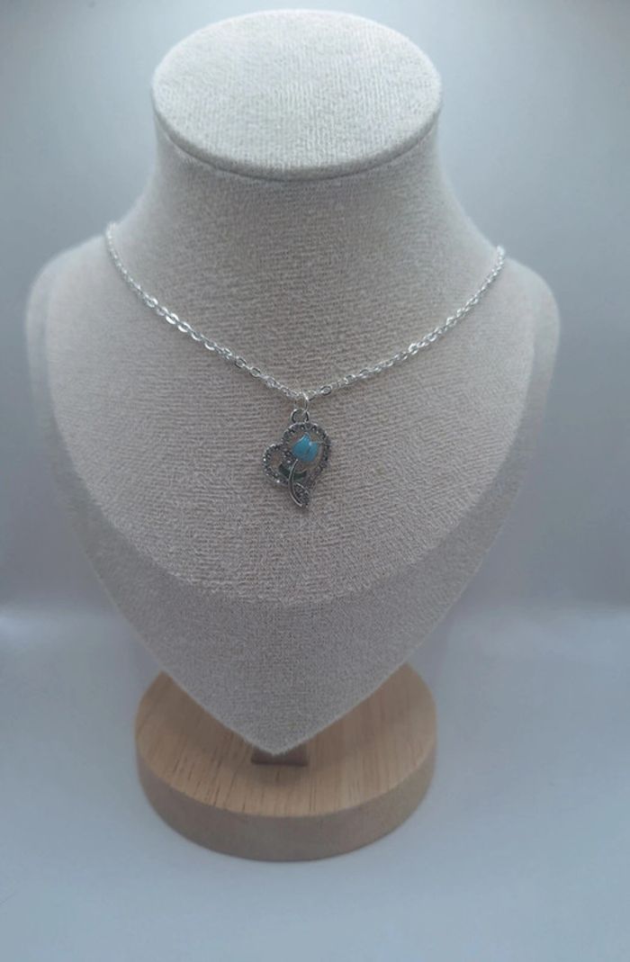 Collier cœur avec sa rose