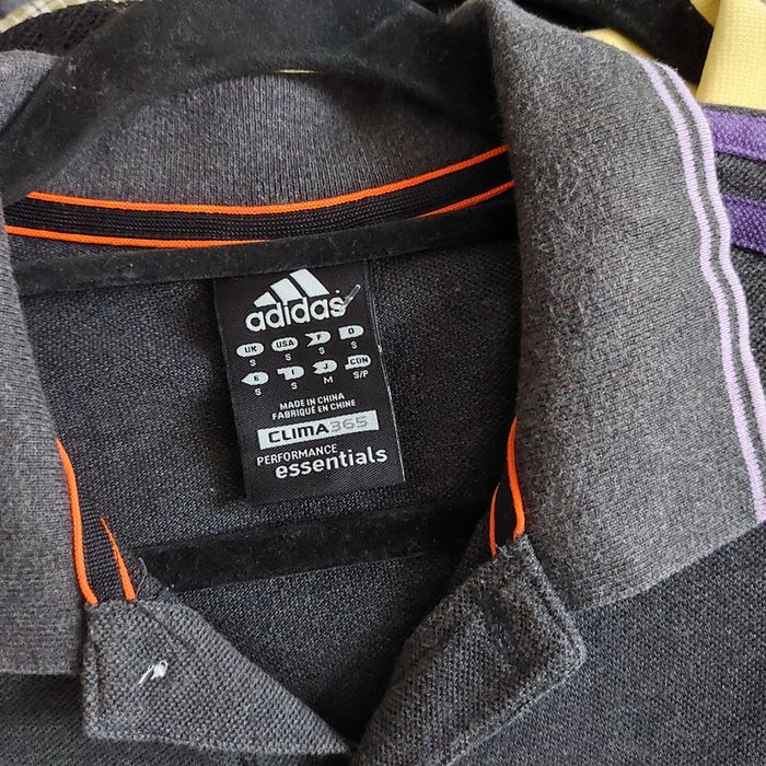 Magnifique polo Adidas taille S - photo numéro 3