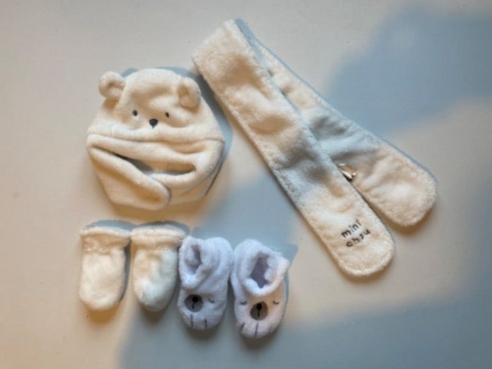 Lot 5 pièces accessoires hiver bébé 47 cm
