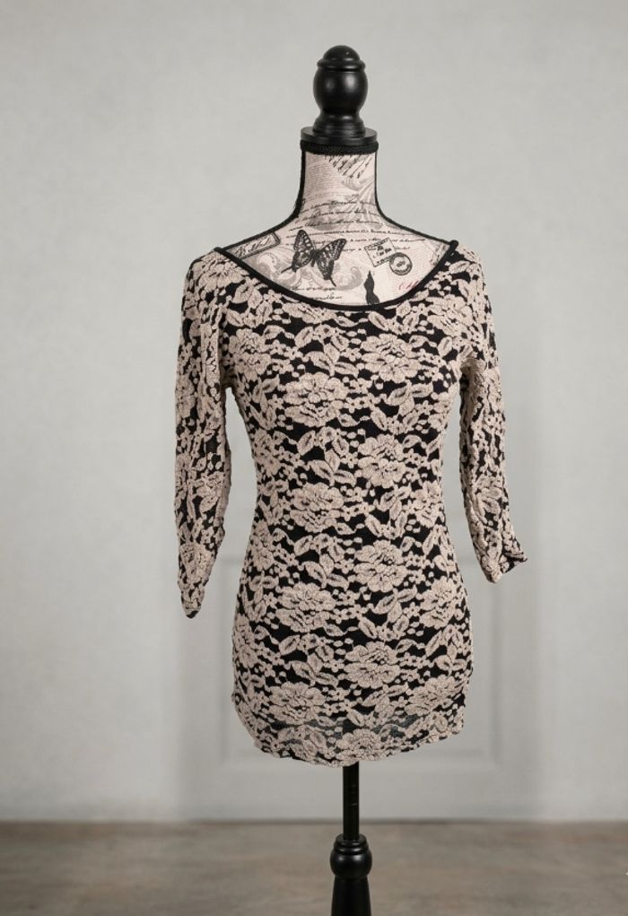 🌸Mini-robe dentelle No Excuse 🖤 (T34)🌸 - photo numéro 1