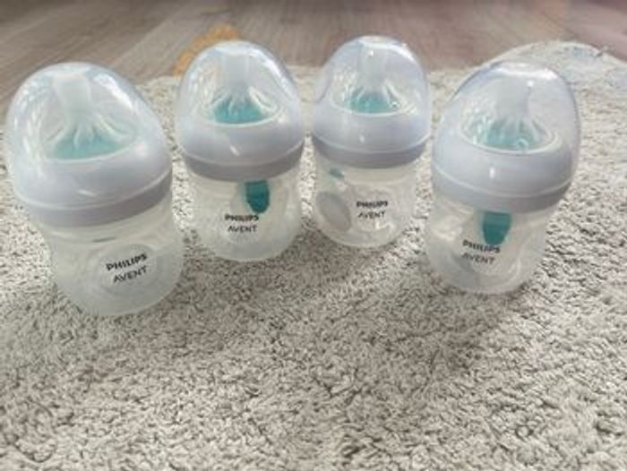 Lot de 4 Biberons Philips Avent