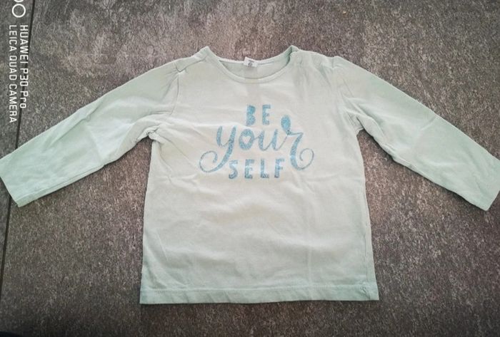 T-shirt à manches longues bébé fille 18/24 mois comme neuf