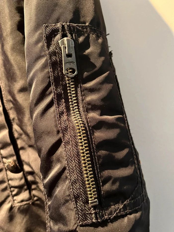 🤩 magnifique et comme neuve  parka homme Jack & Jones S/M noire avec capuche amovible - photo numéro 4