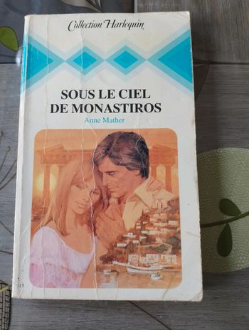 Sous le ciel de monastiros