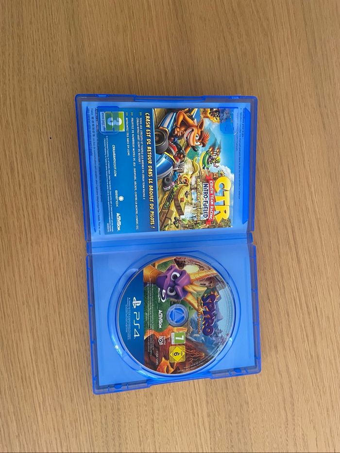 🎃 SPYRO - photo numéro 2
