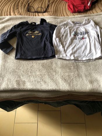 2 Tshirts 18 mois