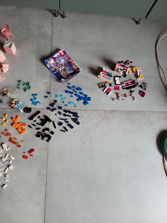 Enorme lot group lego plis de 800 pièces - photo numéro 19