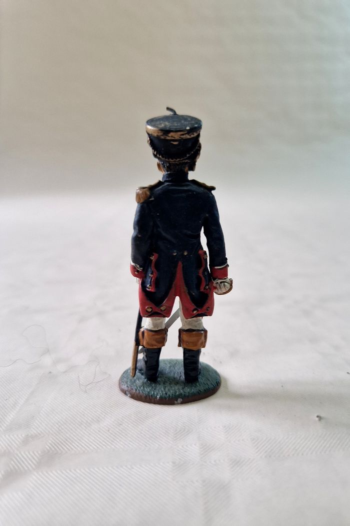 Figurine en plomb,  peinte à la main  , Del prado  , off tirailleur ,chasseur jeune garde ,1810 - photo numéro 2