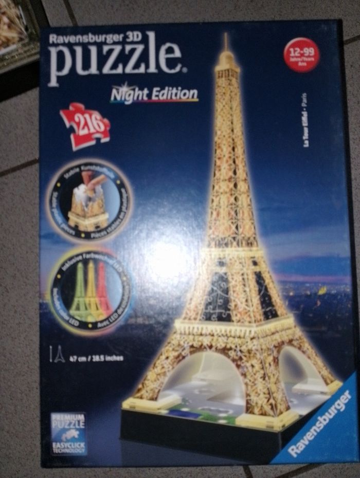 Puzzle 3D lumineux La Tour Eiffel Paris TBE
Ravensburger
Night édition - photo numéro 10