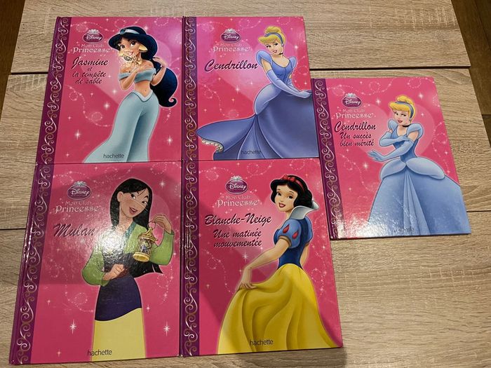 Lot 5 livres Princesses Disney