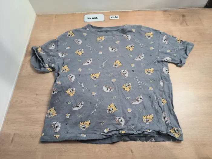 Lot 12 t-shirts manches courtes 10 ans - photo numéro 2