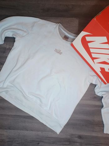 Sweat Nike vintage L enfant XS tbe