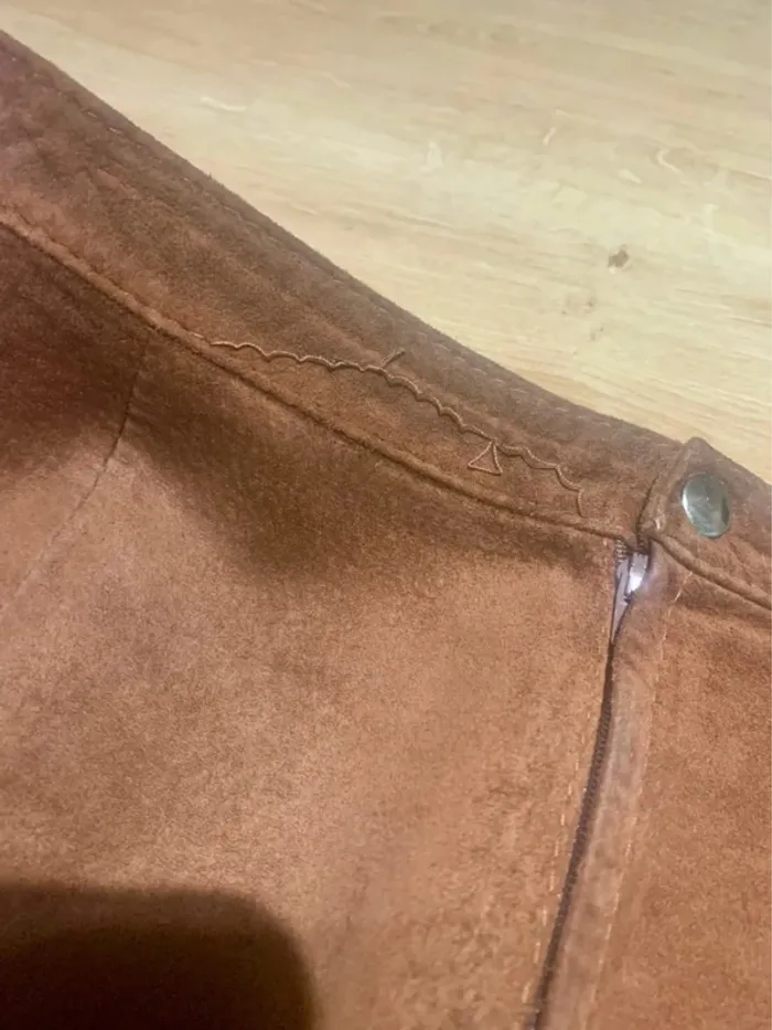 Jupe en cuir - Taille 40 - photo numéro 3