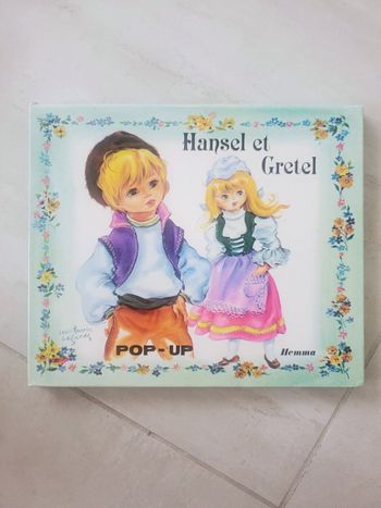 Livre Hansel et Gretel pop up 3D Hemma