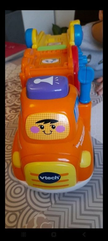 Mon super camion transporteur tut bolide