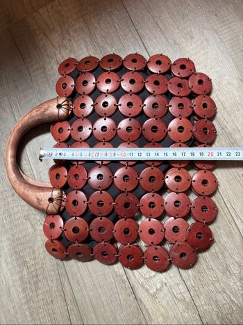 Petit sac à main en bois