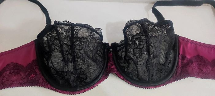 Soutien gorge balconnet en dentelle avec armatures Chantelle taille Fr80B/EU 65B/ Us,UK 30B - photo numéro 7
