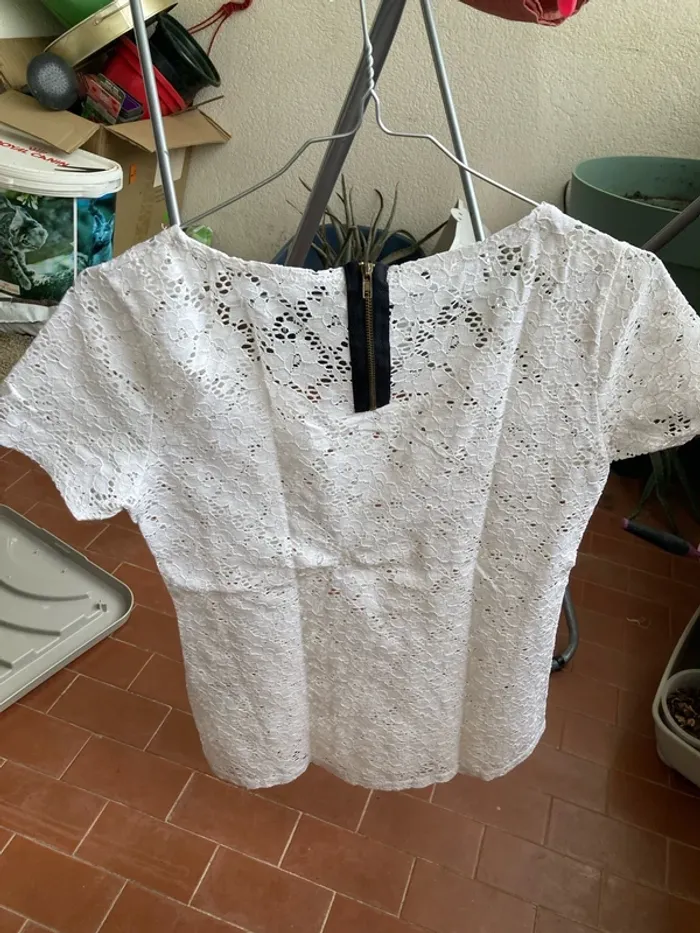 T-shirt tout en transparence, taille M - photo numéro 2