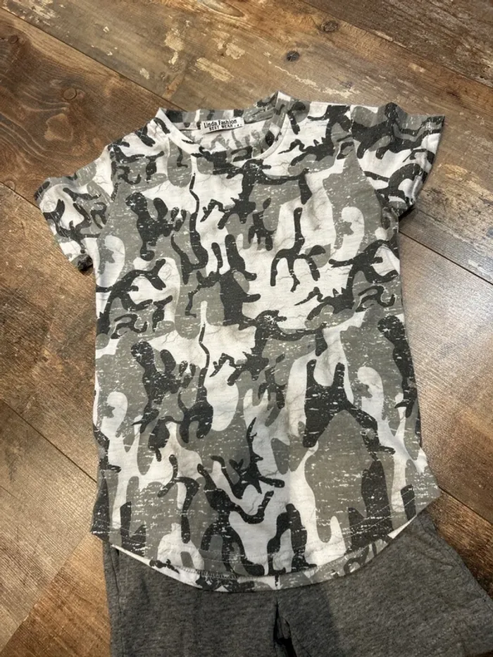 Ensemble short/ tee shirt - photo numéro 2