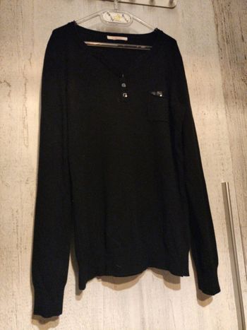 Pull noir