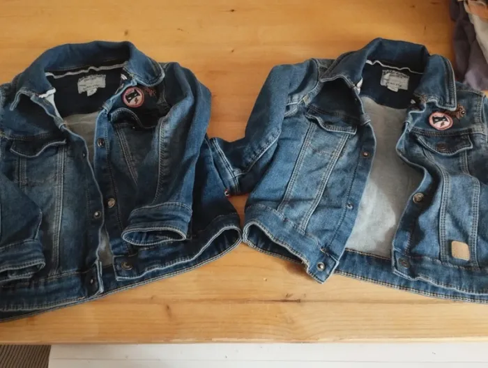 Lot de vêtements jumelles en taille 2 ans - photo numéro 15