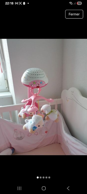 Mobile lumineux et melodie avec télécommande 